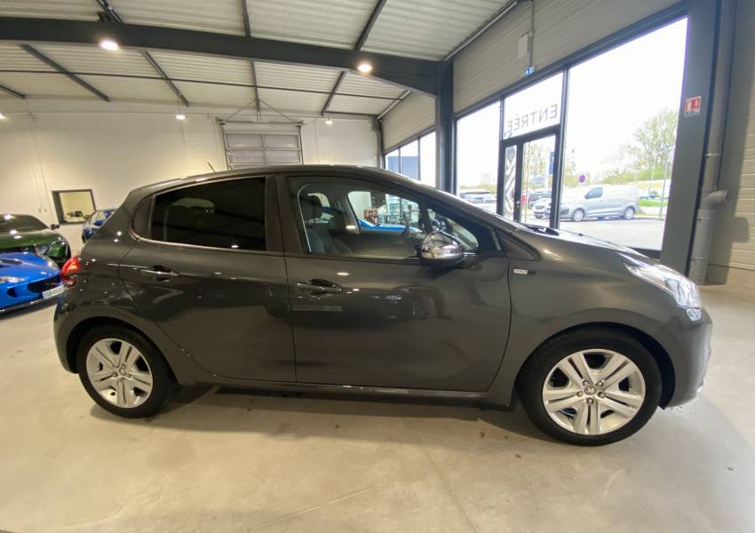 Peugeot 208 1.2  82 Style