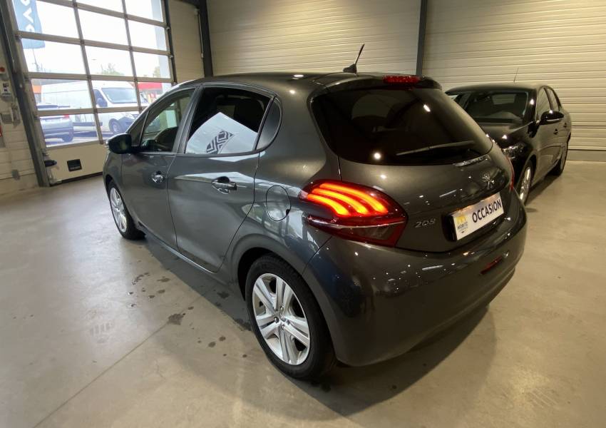 Peugeot 208 1.2  82 Style