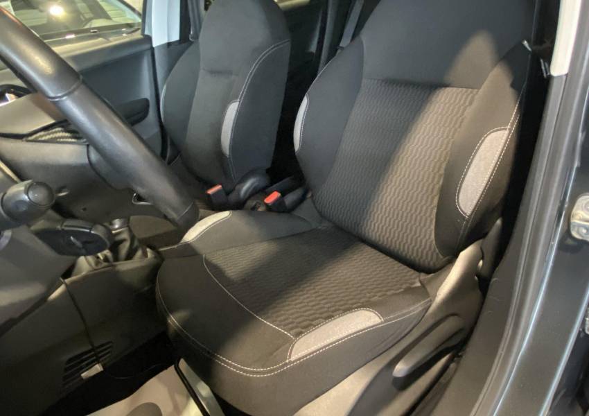 Peugeot 208 1.2  82 Style