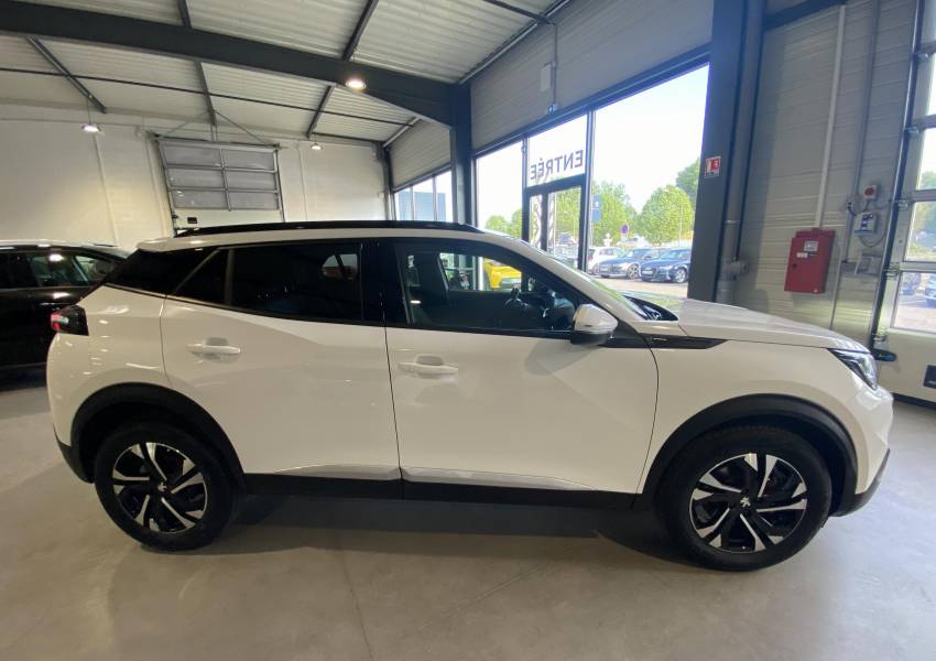 Peugeot 2008 (2) 1.5 BLUEHDI 130 S&S EAT8 ALLURE