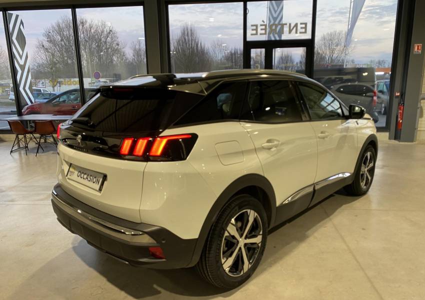 Peugeot 3008 (2) Puretech 130 S&S EAT8 CROSSWAY