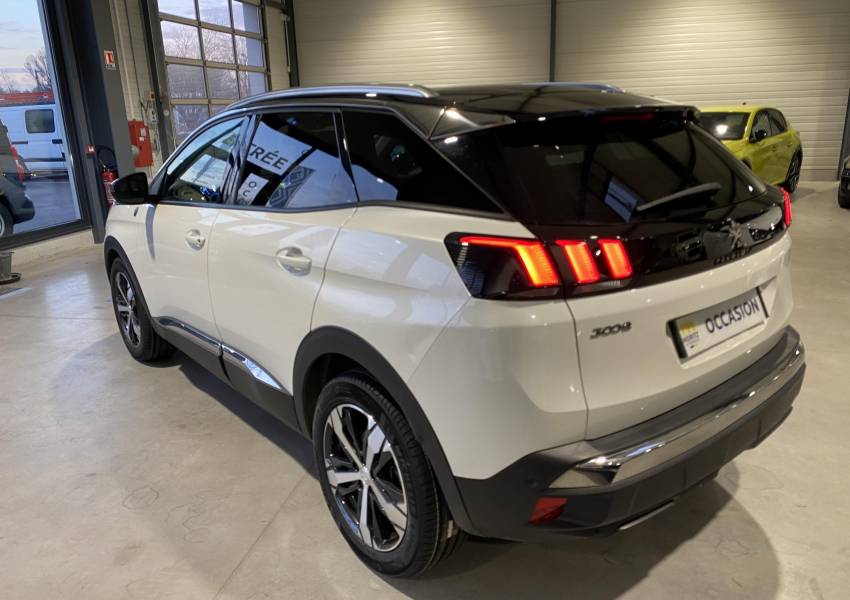 Peugeot 3008 (2) Puretech 130 S&S EAT8 CROSSWAY