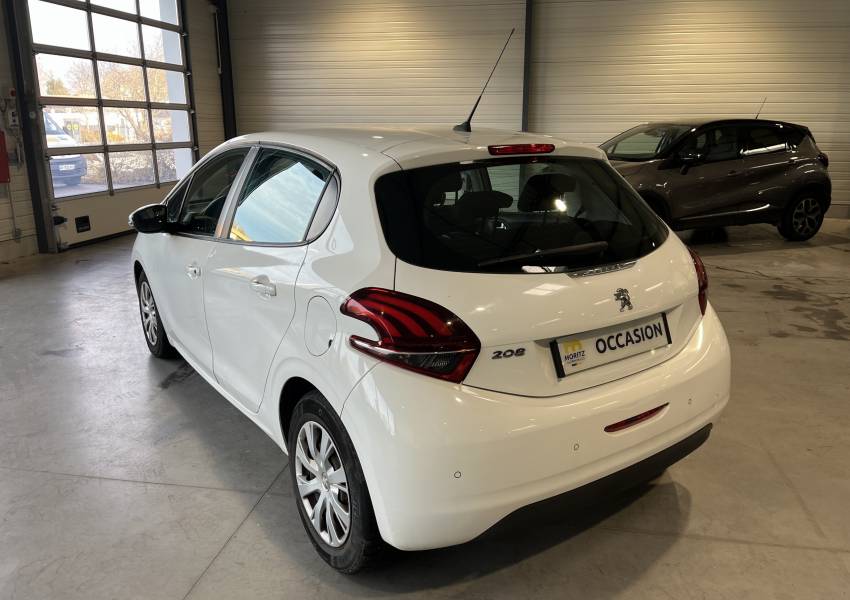 Peugeot 208 Affaire 1.6 BLUEHDI 100 PREMIUM PACK
