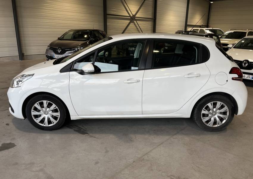 Peugeot 208 Affaire 1.6 BLUEHDI 100 PREMIUM PACK