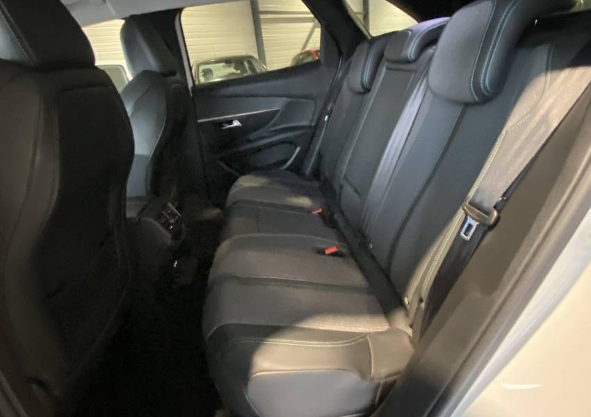 Peugeot 3008 (2) 1.6 HYBRID 225 E-EAT8 Allure Pack