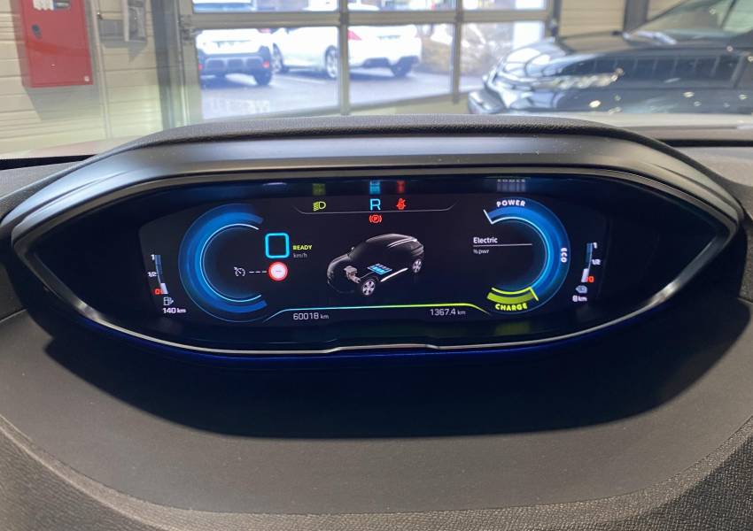 Peugeot 3008 (2) 1.6 HYBRID 225 E-EAT8 Allure Pack