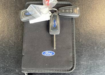 Ford C-Max (2) 1.0 EcoBoost 125ch S&S Titanium X