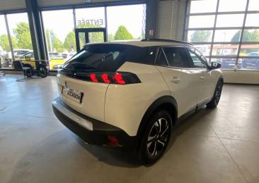 Peugeot 2008 (2) 1.5 BLUEHDI 130 S&S EAT8 ALLURE