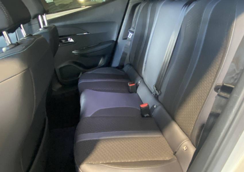 Peugeot 2008 (2) 1.5 BLUEHDI 130 S&S EAT8 ALLURE