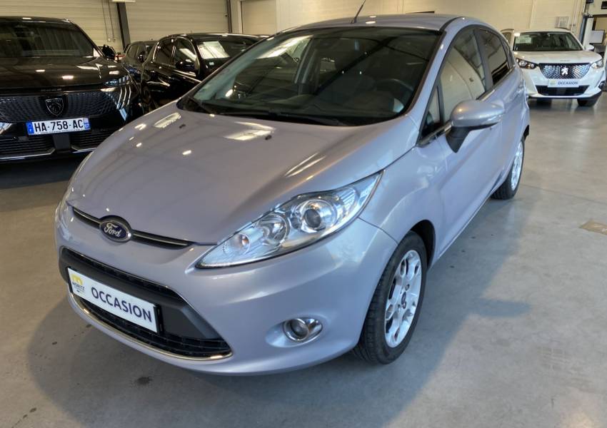Ford Fiesta (6) 5P 1250 82ch BVM5 Techno edition