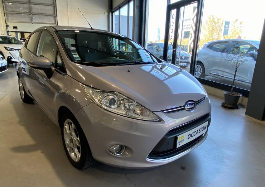 Ford Fiesta (6) 5P 1250 82ch BVM5 Techno edition