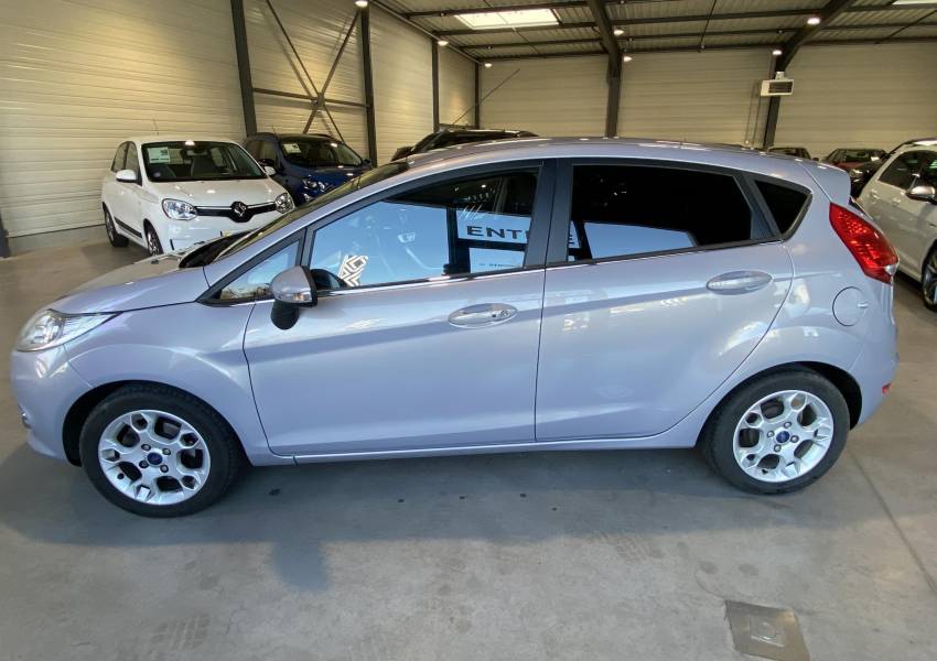 Ford Fiesta (6) 5P 1250 82ch BVM5 Techno edition
