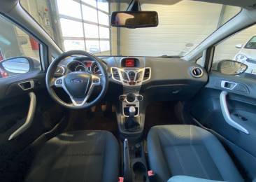 Ford Fiesta (6) 5P 1250 82ch BVM5 Techno edition