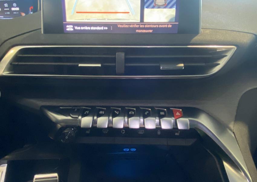 Peugeot 3008 (2) 2.0 BLUEHDI 180 S&S EAT8 GT