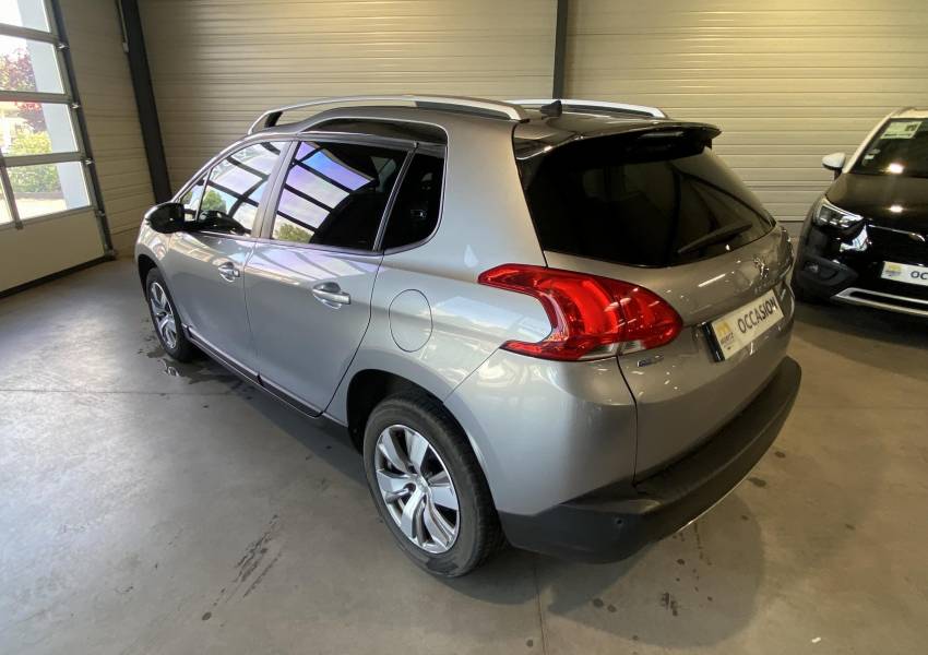 Peugeot 2008 1.2 L 82 Style 