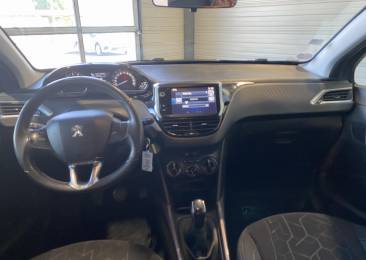 Peugeot 2008 1.2 L 82 Style 
