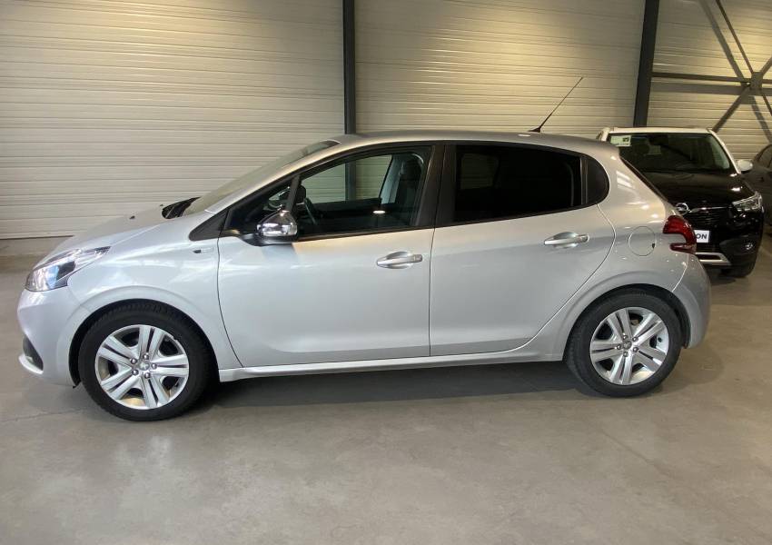 Peugeot 208 1.2L 82 Style