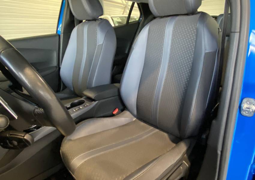 Peugeot 2008 Puretech 130 S&S EAT6 ALLURE