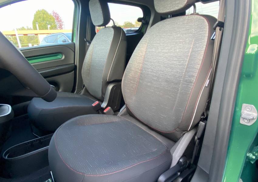 Renault Twingo E-tech (4) techno 80 ch autonomie urbaine (PRIMME CEE 3620Euros  DEDUITE)