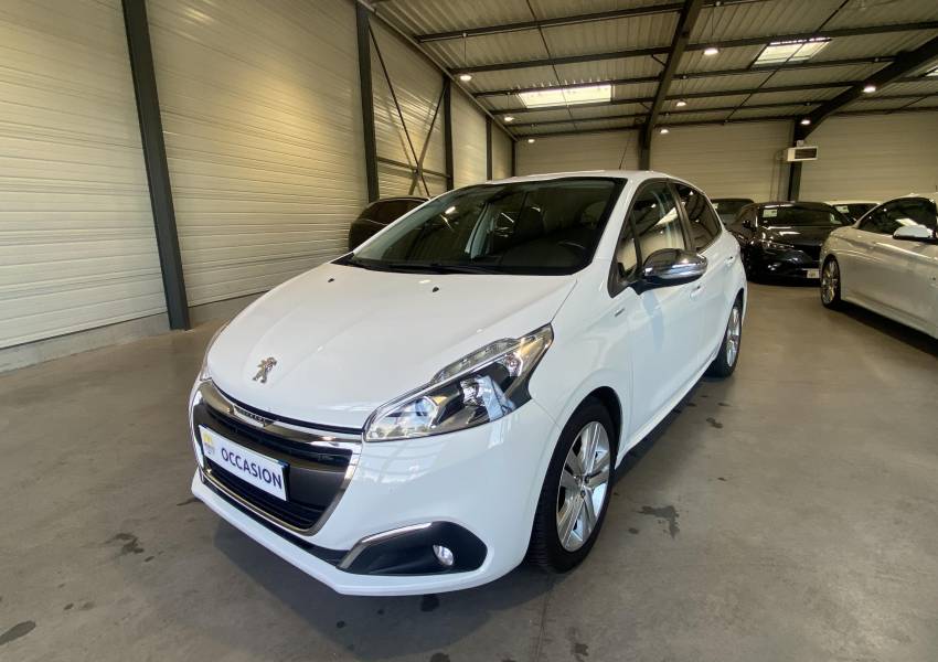 Peugeot 208 1.6 BlueHDi 100 Style
