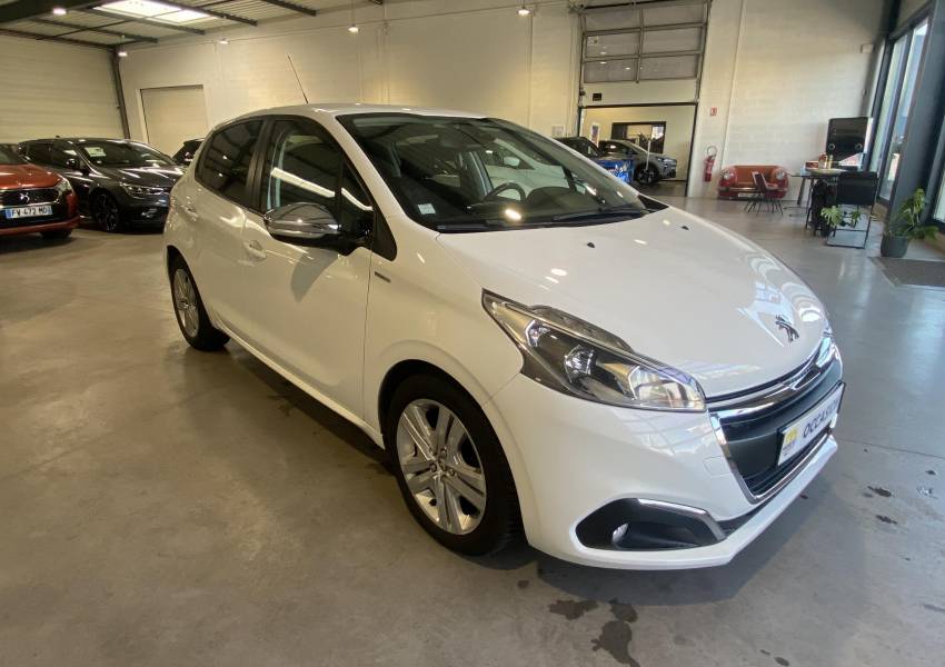 Peugeot 208 1.6 BlueHDi 100 Style